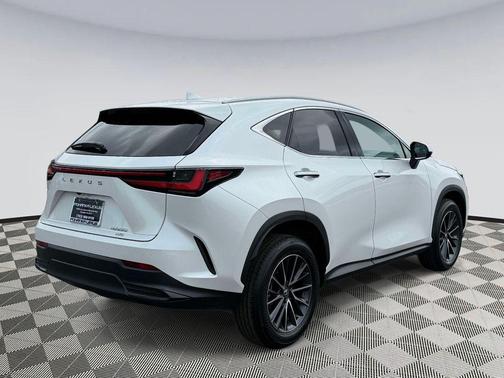Eminent White Pearl 2025 Lexus NX 250 Base