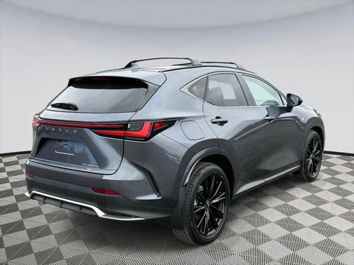 2023 Lexus NX 450h+ F SPORT Handling