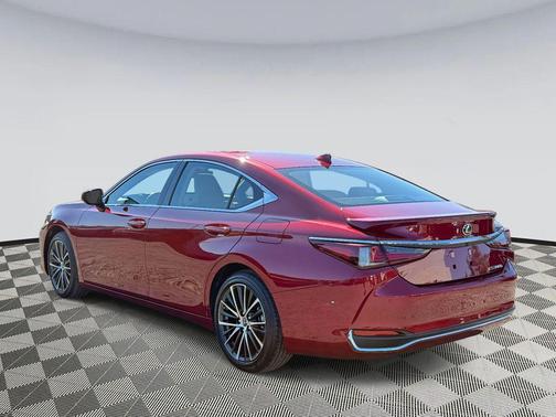 2025 Lexus ES 300h Premium