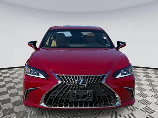 2025 Lexus ES 300h Premium