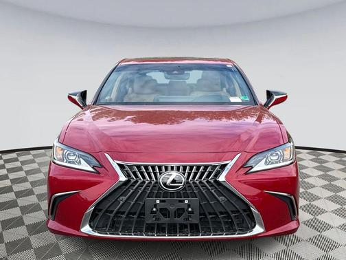 2025 Lexus ES 300h Premium