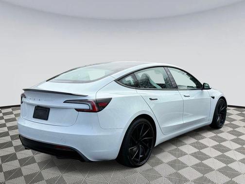 Pearl White Multi-Coat 2025 Tesla Model 3 Performance