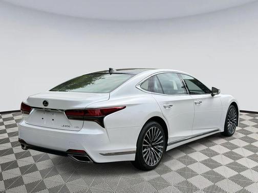 2025 Lexus LS 500 Base