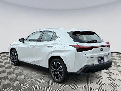 Eminent White Pearl 2025 Lexus UX 300h Premium