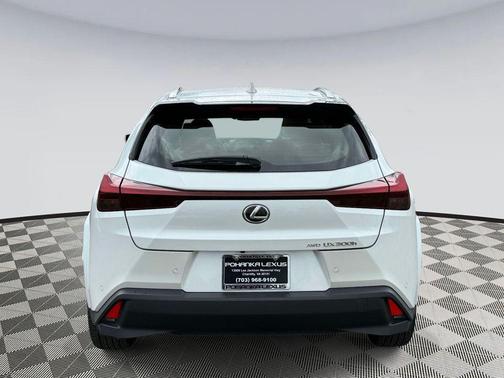 Eminent White Pearl 2025 Lexus UX 300h Premium