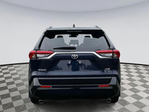 2025 Toyota RAV4 Hybrid SE