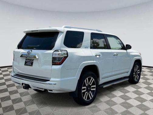 Blizzard Pearl 2017 Toyota 4Runner Limited