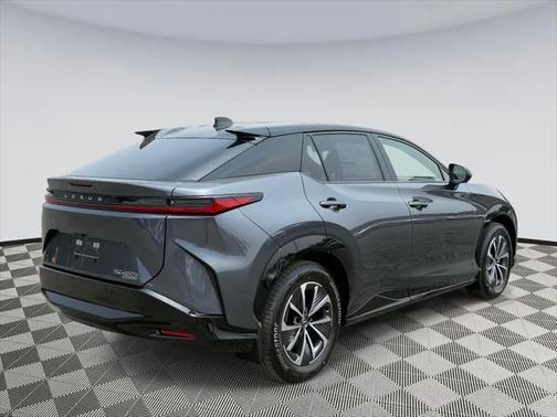 2025 Lexus RZ 450e Premium