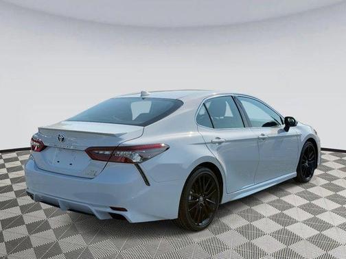 2023 Toyota Camry Hybrid XSE