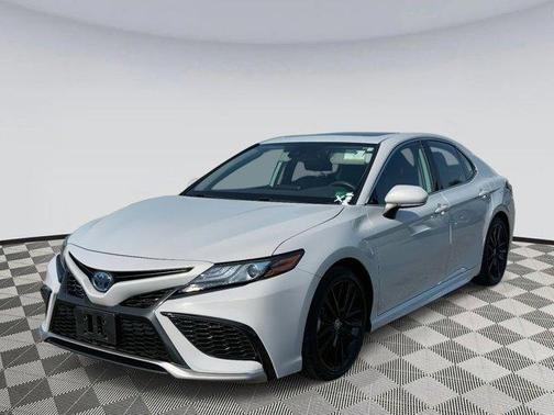 2023 Toyota Camry Hybrid XSE
