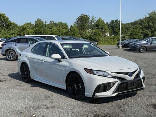 2023 Toyota Camry Hybrid XSE