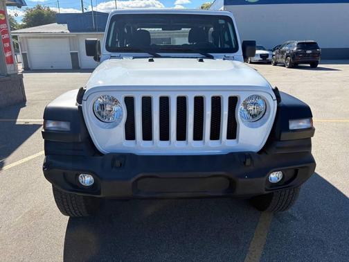 2021 Jeep Wrangler Sport