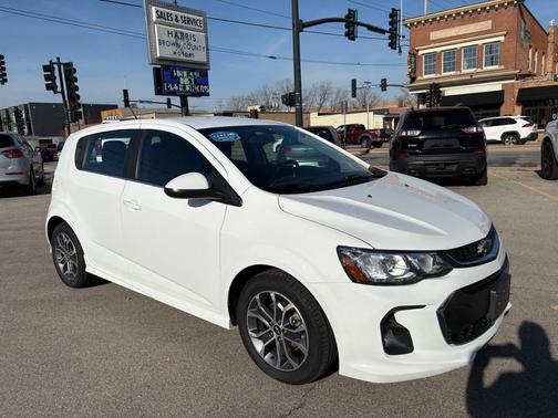 2020 Chevrolet Sonic FWD Hatchback LT 5-Door