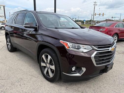2020 Chevrolet Traverse LT Leather