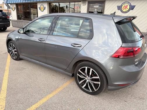 2015 Volkswagen Golf Auto TSI SE