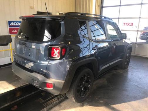 2022 Jeep Renegade Altitude