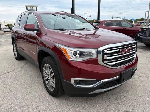 2017 GMC Acadia SLE-2