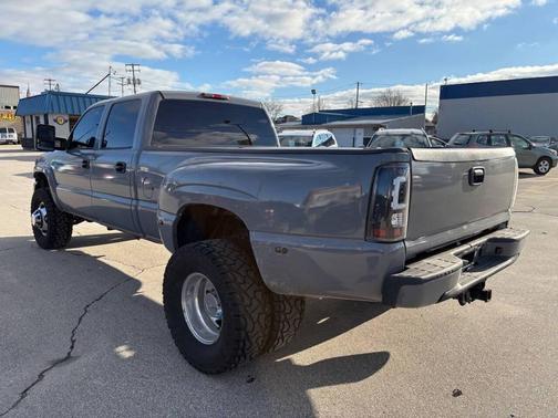 2005 GMC Sierra 3500 SLT Crew Cab
