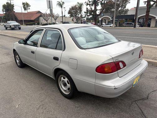 Silver Stream Opal 2000 Toyota Corolla VE