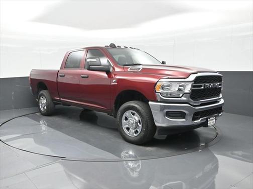 2023 RAM 2500 Tradesman Crew Cab 4x4 6'4' Box