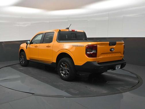 Orange Fury Metallic Tri-Coat 2026 Ford Maverick Tremor