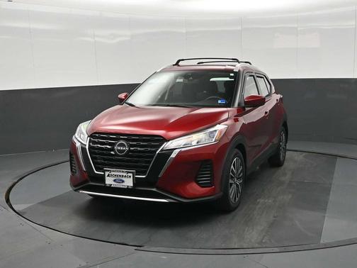 2022 Nissan Kicks SV