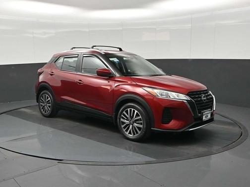 2022 Nissan Kicks SV