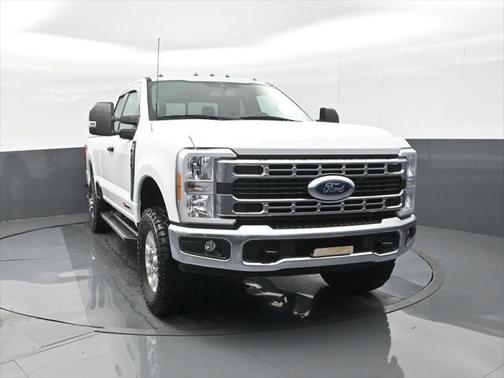 2023 Ford F-350 XLT