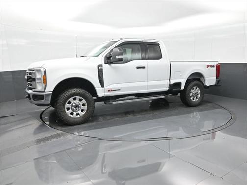 2023 Ford F-350 XLT