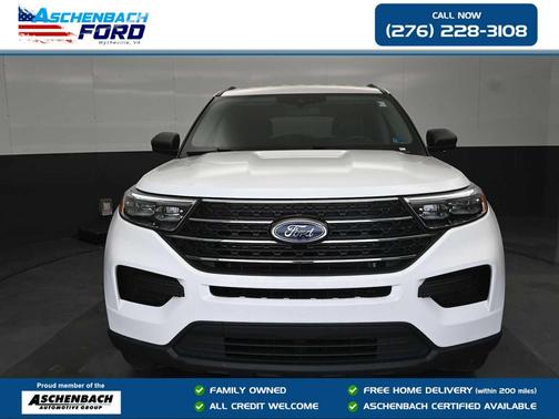 Oxford White 2023 Ford Explorer XLT