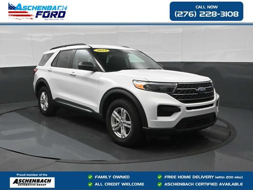 Oxford White 2023 Ford Explorer XLT