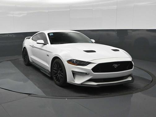 Oxford White 2018 Ford Mustang GT Premium