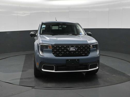 Azure Gray Metallic Tri-Coat 2026 Ford Maverick Lariat