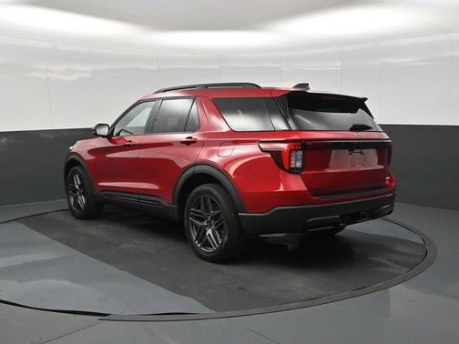 Rapid Red Metallic Tinted Clearcoat 2026 Ford Explorer ST-Line