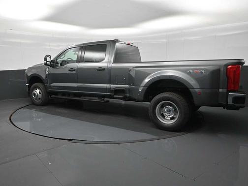 Carbonized Gray Metallic 2026 Ford F-350 XLT