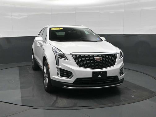 Crystal White Tricoat 2024 Cadillac XT5 Premium Luxury