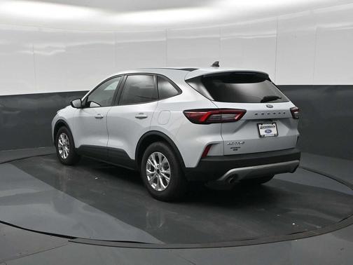 Space Silver Metallic 2025 Ford Escape Active