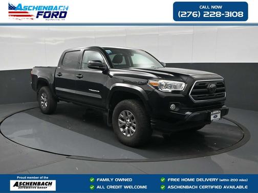 Midnight Black Metallic 2019 Toyota Tacoma SR5