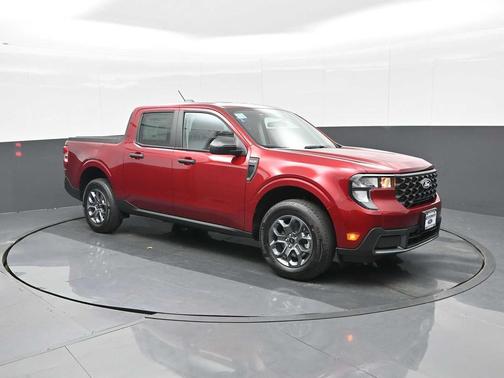 Ruby Red Metallic Tinted Clearcoat 2025 Ford Maverick XLT Truck