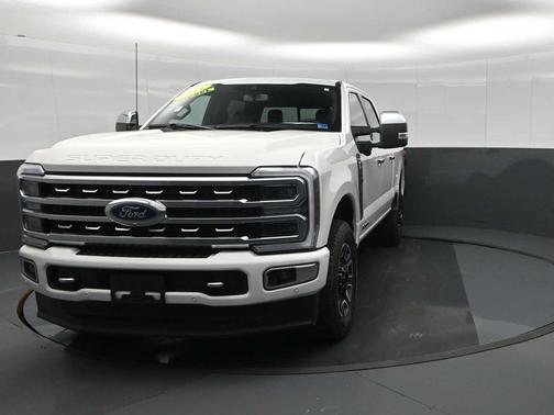 Star White Metallic Tri-Coat 2024 Ford F-250 Platinum