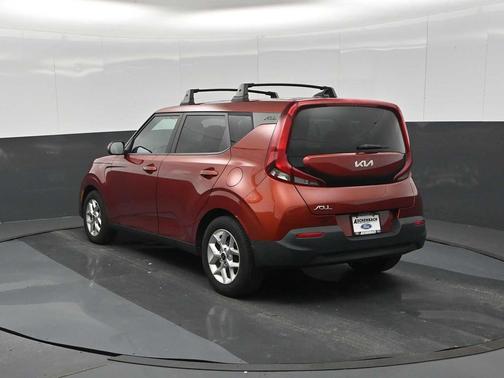 Mars Orange 2022 Kia Soul LX