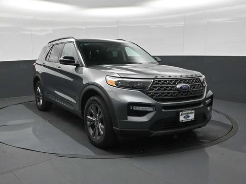 Carbonized Gray Metallic 2024 Ford Explorer XLT