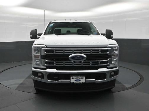 Oxford White 2026 Ford F-350 XL