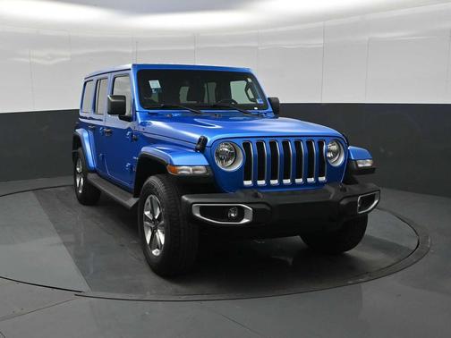 2023 Jeep Wrangler 4-Door Sahara 4x4