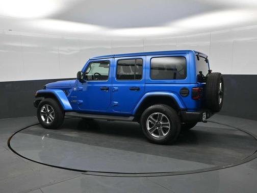 2023 Jeep Wrangler 4-Door Sahara 4x4