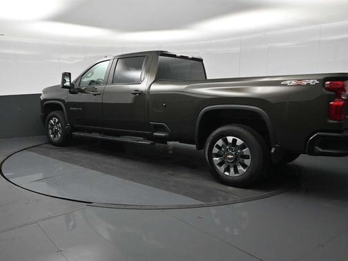 Greenstone Metallic 2022 Chevrolet Silverado 2500 Custom