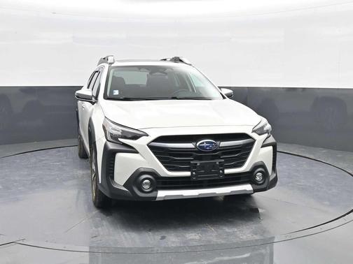 Crystal White Pearl 2023 Subaru Outback Touring XT