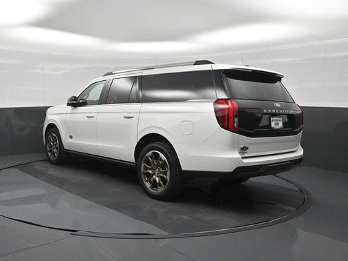 STAR WHITE MET 2027 Ford Expedition Max King Ranch