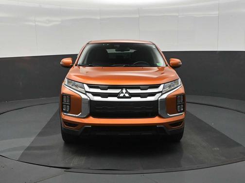 Sunshine Orange Metallic 2023 Mitsubishi Outlander Sport SE