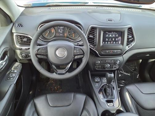 Photo 5 of 21 of 2021 Jeep Cherokee Latitude Plus